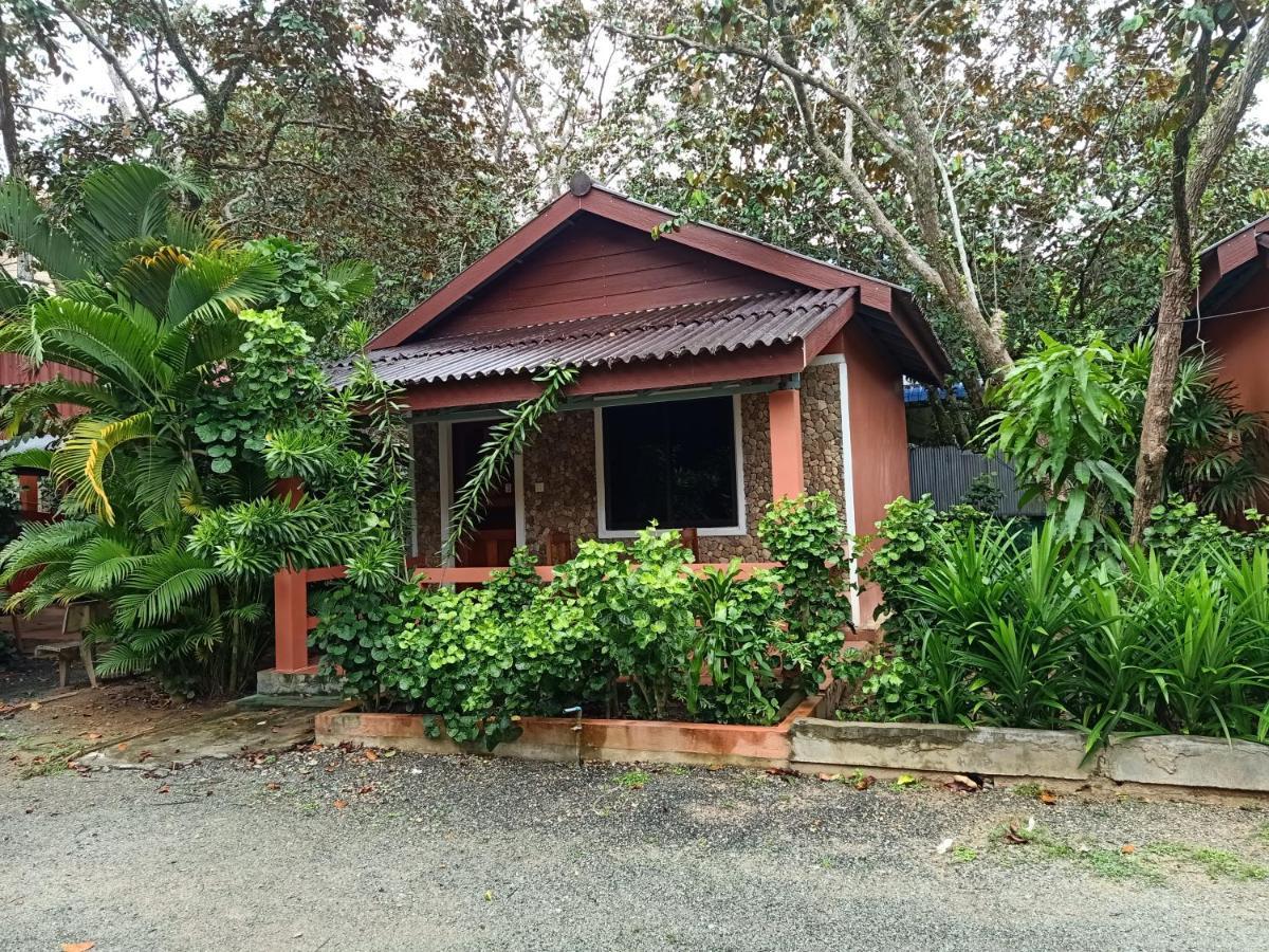 Hotel Pina House à Kep Extérieur photo